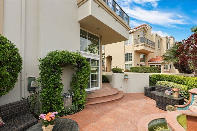 19316 Sawgrass, Huntington Beach, CA 92648