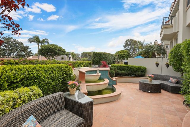 19316 Sawgrass, Huntington Beach, CA 92648