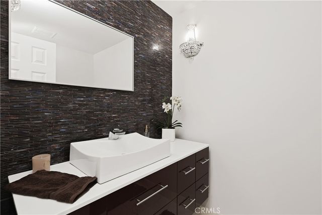 19316 Sawgrass, Huntington Beach, CA 92648