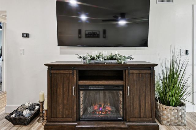 9032 MISSION OAKS BOULEVARD F, Seminole, FL 33776