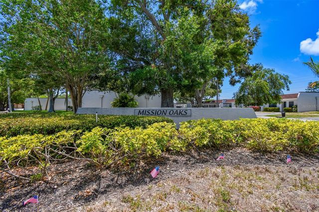 9032 MISSION OAKS BOULEVARD F, Seminole, FL 33776