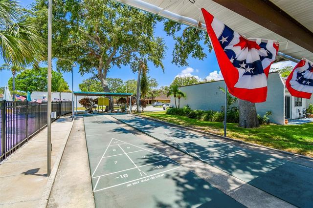 9032 MISSION OAKS BOULEVARD F, Seminole, FL 33776