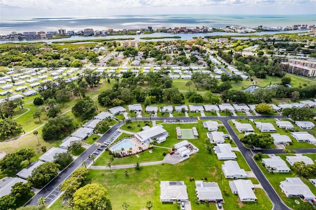 9032 MISSION OAKS BOULEVARD F, Seminole, FL 33776