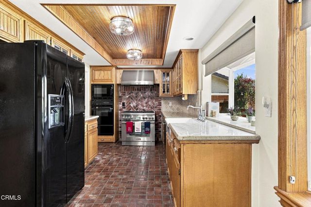142 Spindlewood Avenue, Camarillo, CA 93012