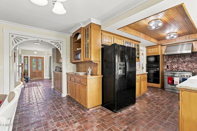 142 Spindlewood Avenue, Camarillo, CA 93012