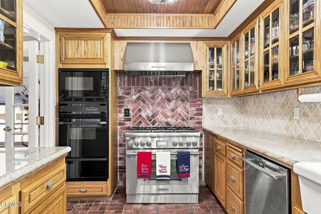 142 Spindlewood Avenue, Camarillo, CA 93012