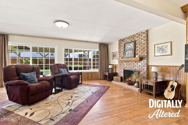 142 Spindlewood Avenue, Camarillo, CA 93012