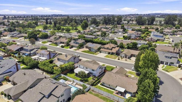 142 Spindlewood Avenue, Camarillo, CA 93012