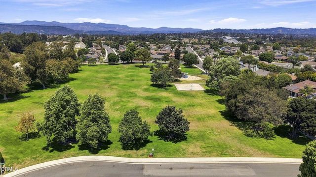 142 Spindlewood Avenue, Camarillo, CA 93012