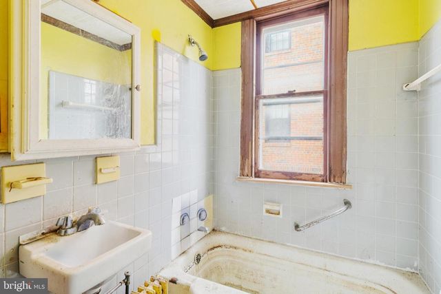 3335 5TH ST SE, Washington, DC 20032