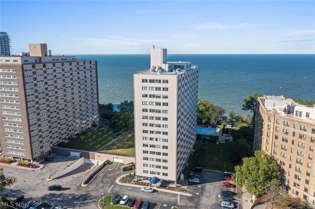 12520 Edgewater Drive 1501, Lakewood, OH 44107