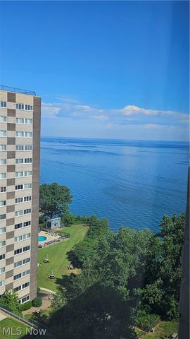 12520 Edgewater Drive 1501, Lakewood, OH 44107