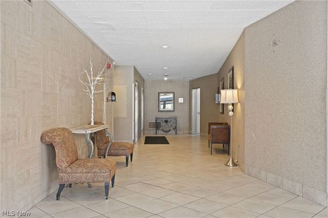12520 Edgewater Drive 1501, Lakewood, OH 44107