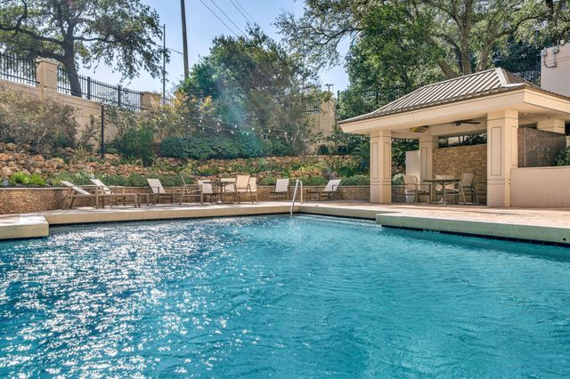 2001 Holcombe Boulevard 803, Houston, TX 77030