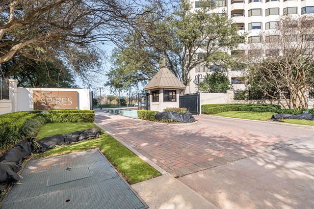 2001 Holcombe Boulevard 803, Houston, TX 77030