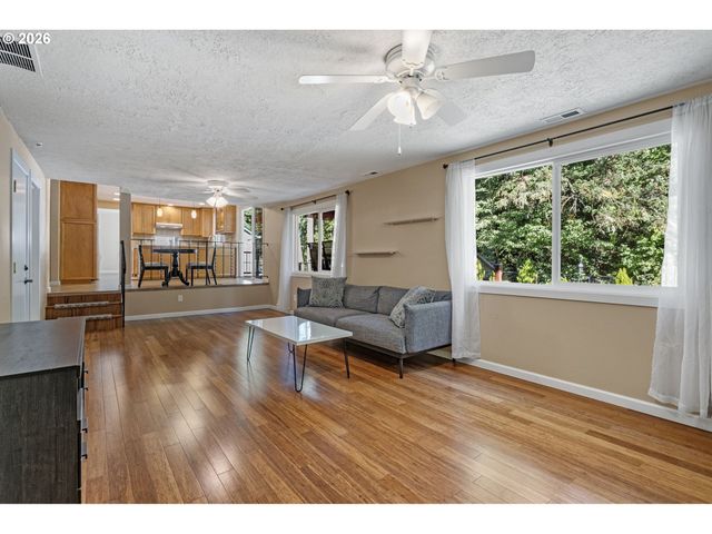 970 Nw 176TH Ave, Beaverton, OR 97006