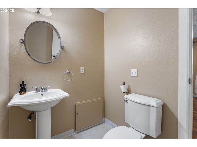 970 Nw 176TH Ave, Beaverton, OR 97006
