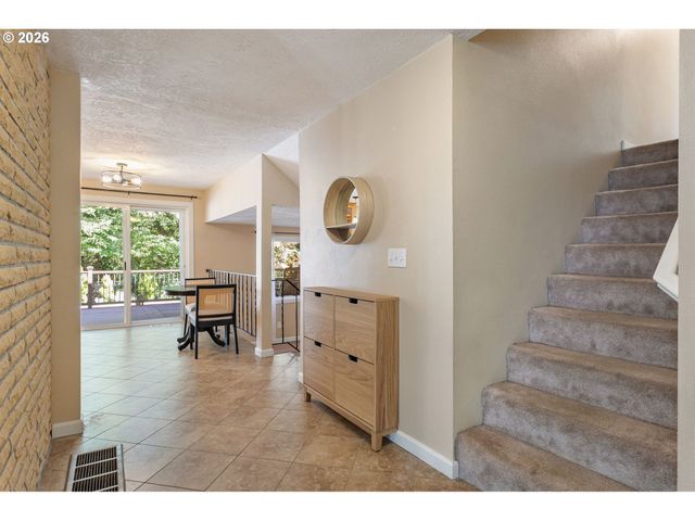 970 Nw 176TH Ave, Beaverton, OR 97006