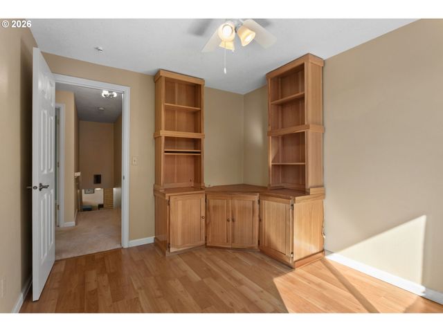 970 Nw 176TH Ave, Beaverton, OR 97006
