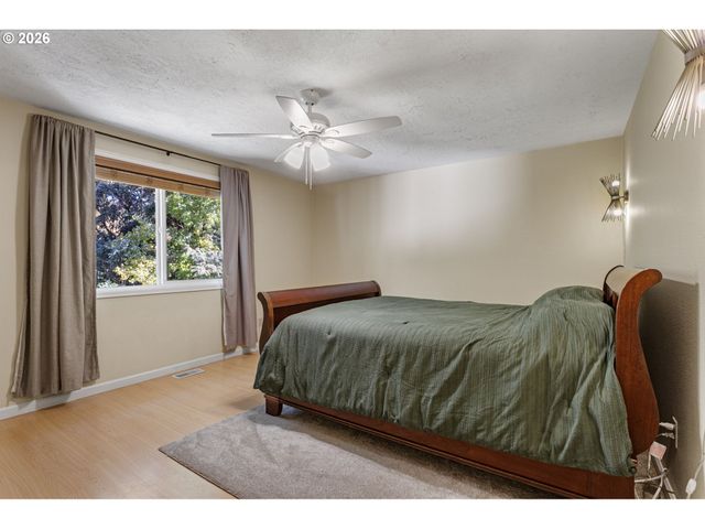 970 Nw 176TH Ave, Beaverton, OR 97006