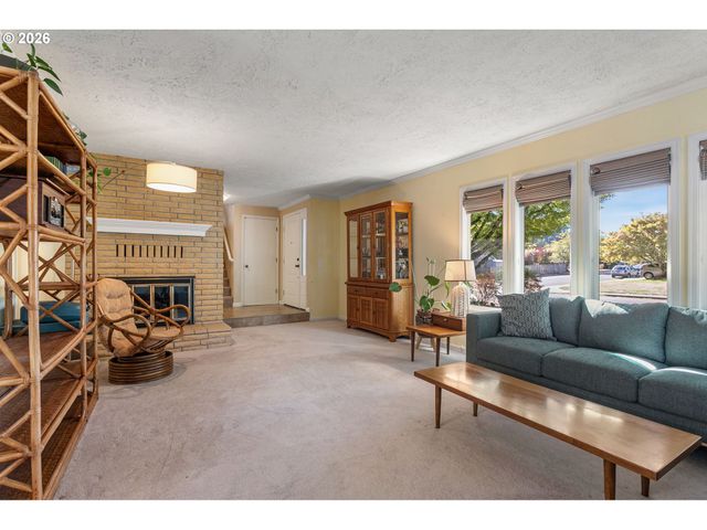 970 Nw 176TH Ave, Beaverton, OR 97006