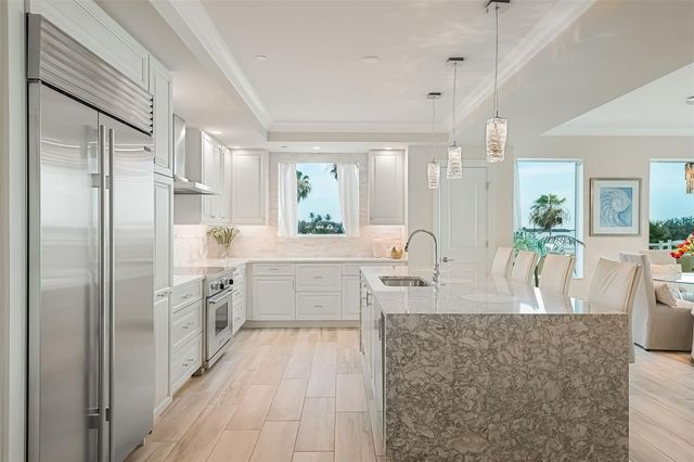 795 COLLANY ROAD 201, Tierra Verde, FL 33715