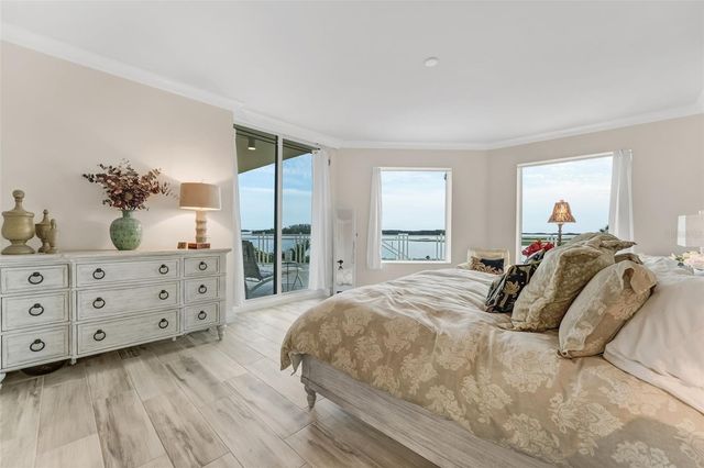 795 COLLANY ROAD 201, Tierra Verde, FL 33715