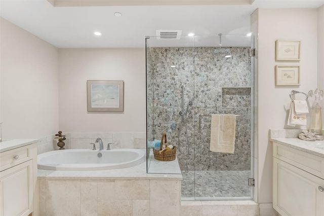 795 COLLANY ROAD 201, Tierra Verde, FL 33715