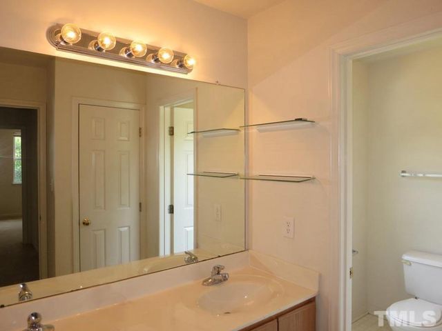 101 Rock Haven Road D402, Carrboro, NC 27510