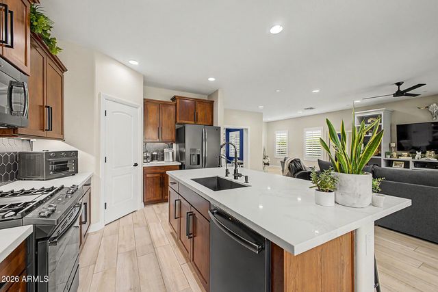 21117 N 37TH Run, Phoenix, AZ 85050