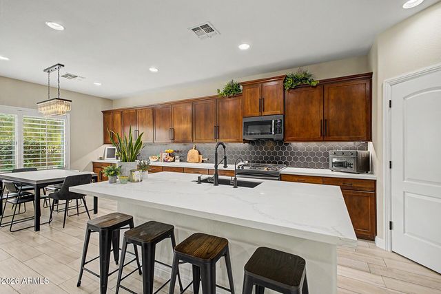 21117 N 37TH Run, Phoenix, AZ 85050
