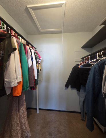 6594 Upper 35th Street N, Oakdale, MN 55128