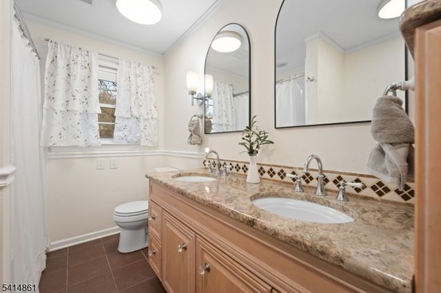 229 Hockenbury Rd, Hillsborough Twp., NJ 08844