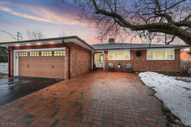 229 Hockenbury Rd, Hillsborough Twp., NJ 08844