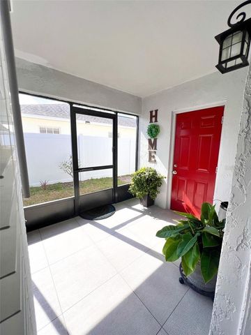 307 DIAMOND RIDGE BOULEVARD, Auburndale, FL 33823