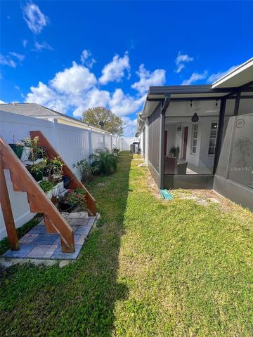 307 DIAMOND RIDGE BOULEVARD, Auburndale, FL 33823