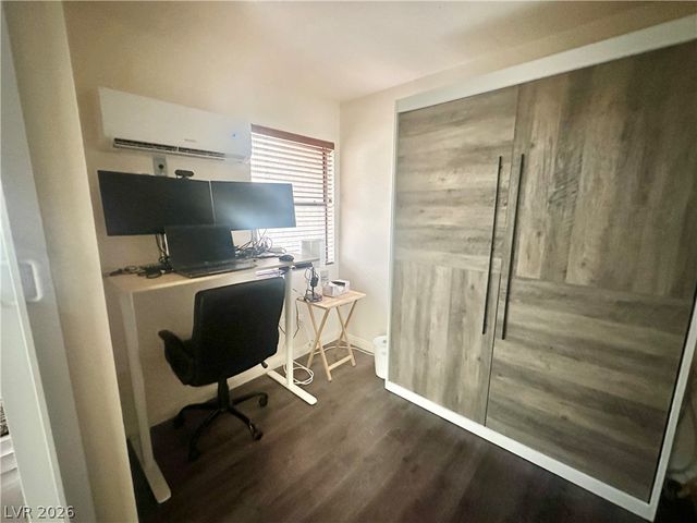 510 Elm Drive 205, Las Vegas, NV 89169