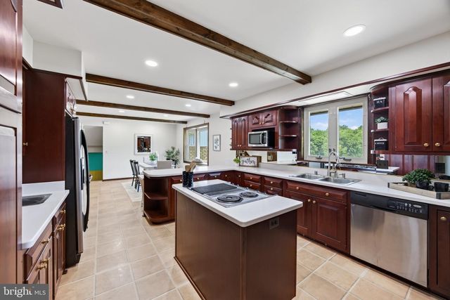 1951 ALBERT RILL RD, Hampstead, MD 21074