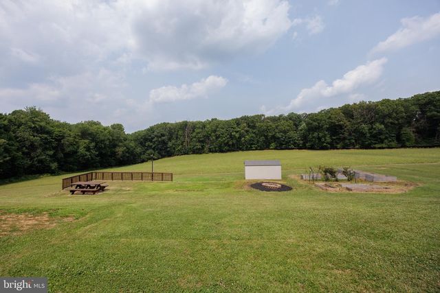 1951 ALBERT RILL RD, Hampstead, MD 21074