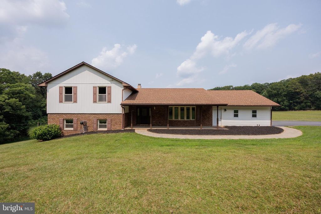 1951 ALBERT RILL RD, Hampstead, MD 21074