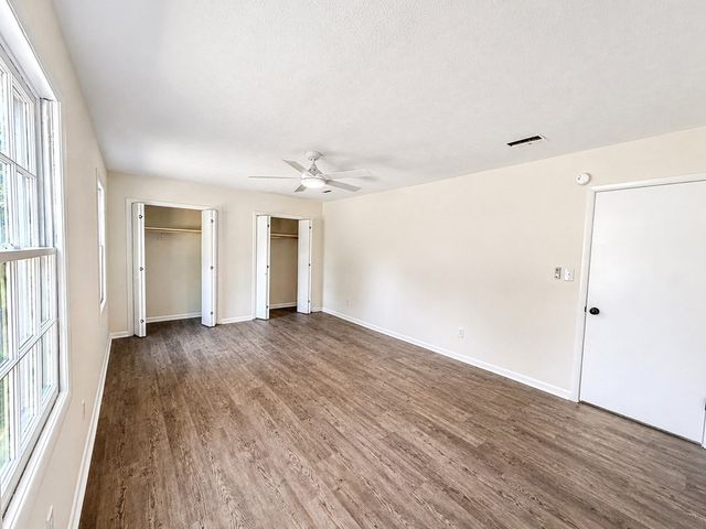 1102 Buena Vista Dr, Dothan, AL 36303