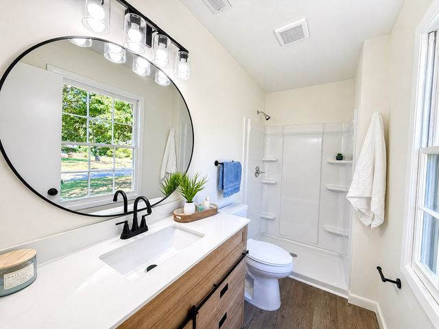 1102 Buena Vista Dr, Dothan, AL 36303