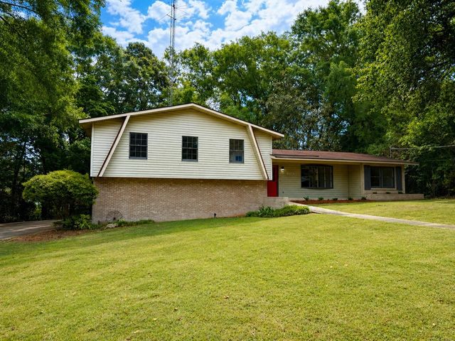 1102 Buena Vista Dr, Dothan, AL 36303