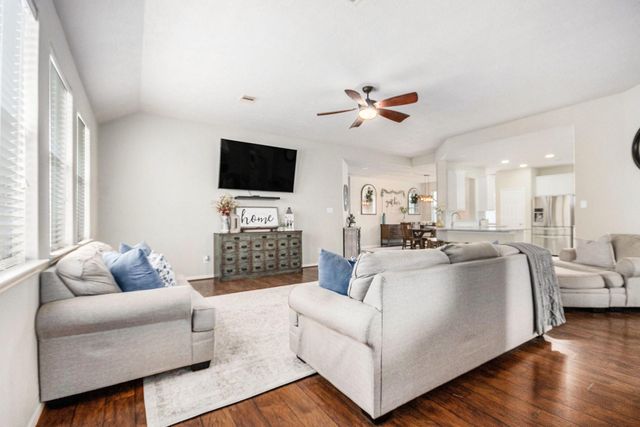 4706 Shale Drive, Baytown, TX 77521