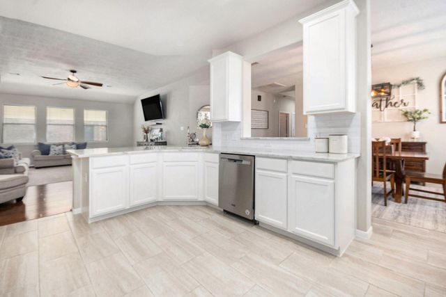 4706 Shale Drive, Baytown, TX 77521