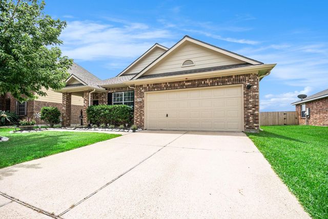 4706 Shale Drive, Baytown, TX 77521
