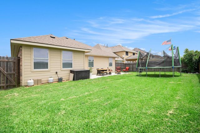 4706 Shale Drive, Baytown, TX 77521