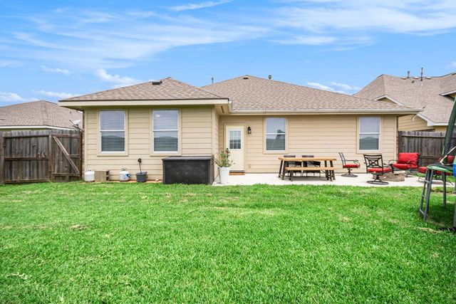 4706 Shale Drive, Baytown, TX 77521