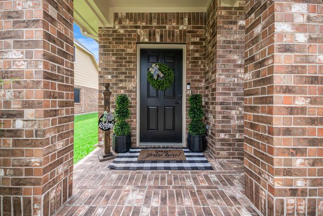 4706 Shale Drive, Baytown, TX 77521