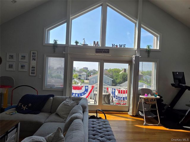 355 E Market Street Upper, Long Beach, NY 11561